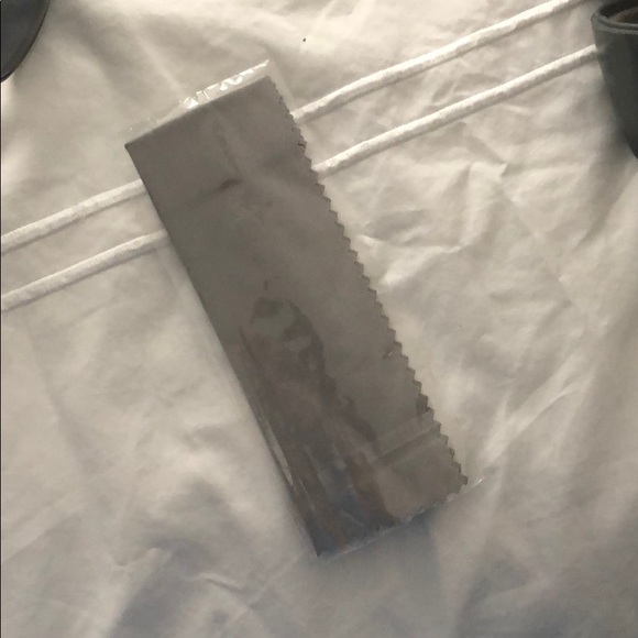 Prada - Picture 4 of 6